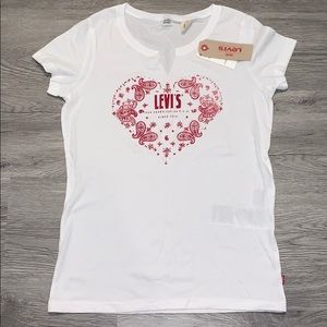 Levi’s tee